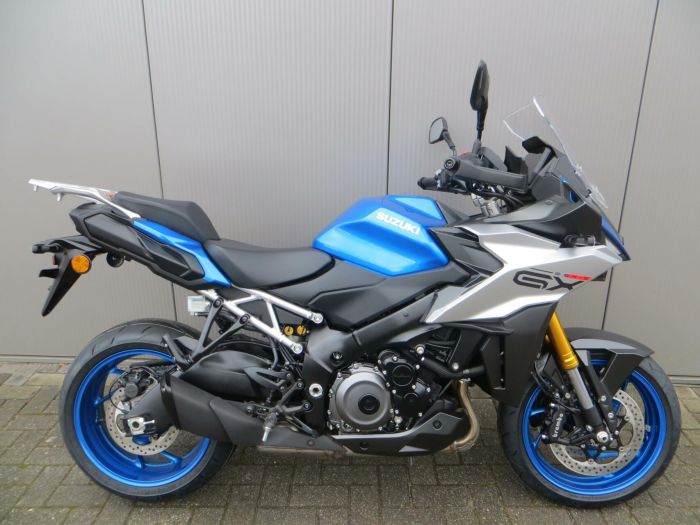 Suzuki main product photo