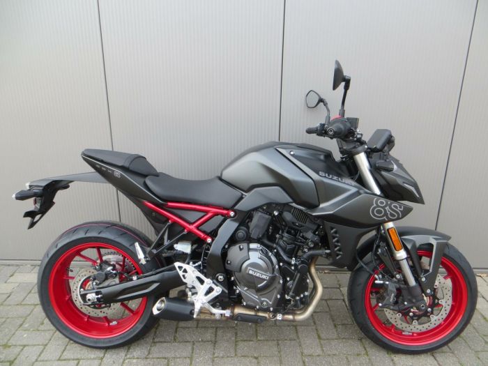 Suzuki main product photo