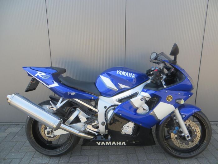 Yamaha main product photo